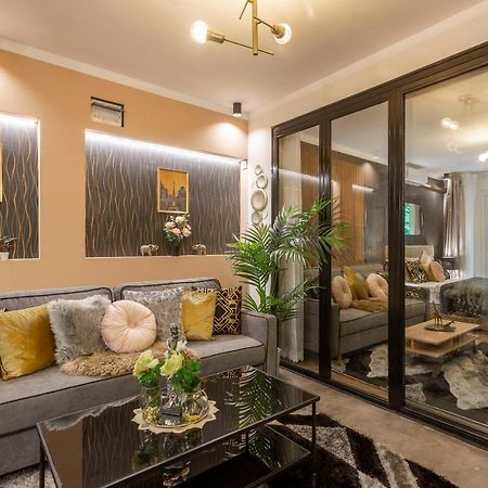 Stylish Quentin Apartment In The King Street Budapest Exterior photo