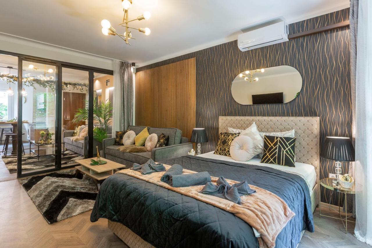Stylish Quentin Apartment In The King Street Budapest Exterior photo
